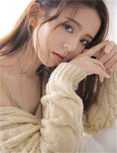 推土机上的少女